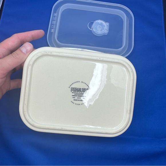 Peanuts Snoopy Lucy Smack Chow Time Stoneware Lunchbox Storage Container - Picture 7 of 7